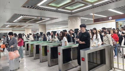 “五一”假期前一天 国铁集团郑州局预计发送旅客75.5万人次