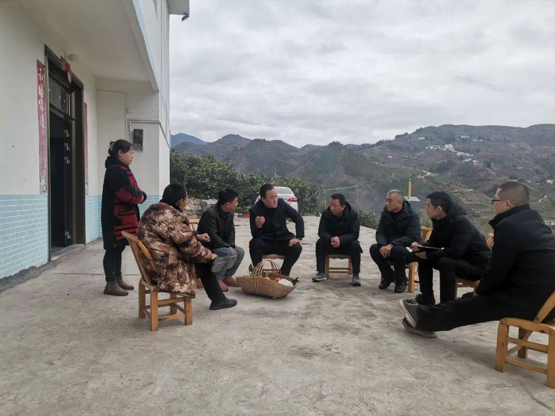 对接市场 拓宽渠道 曹邦兴付嘉康专题研究柑橘销售工作