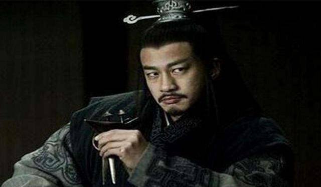 项羽为何会输给刘邦？韩信评价了8个字，郭嘉只说了1个字