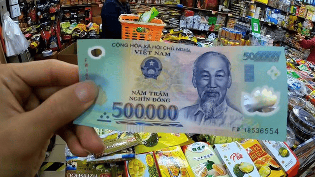 美元潮汐下，越南外汇储备见底，巨额债务压顶，面临国家破产窘境