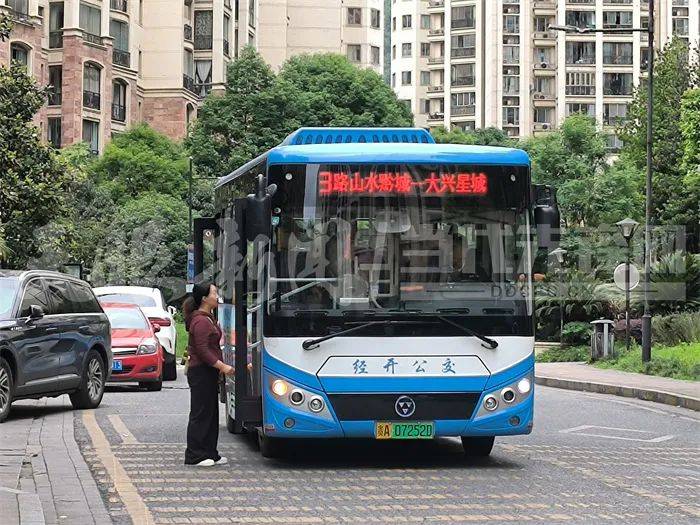 贵阳经开区公交可实时查询，具体线路有这些→