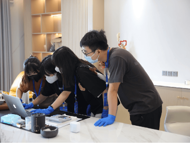 都匀市公安局经侦大队夏季行动成果斐然： 打击非法买卖外汇，捍卫金融秩序