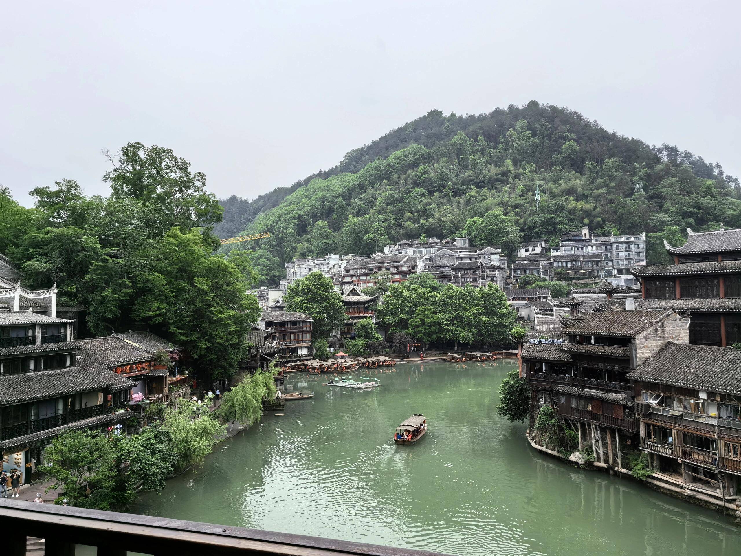 大连到张家界旅游现在多钱：实时报价，让你掌握最新信息
