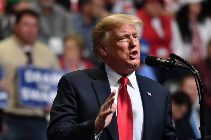 Trump Signals 10% Tariff on China in February