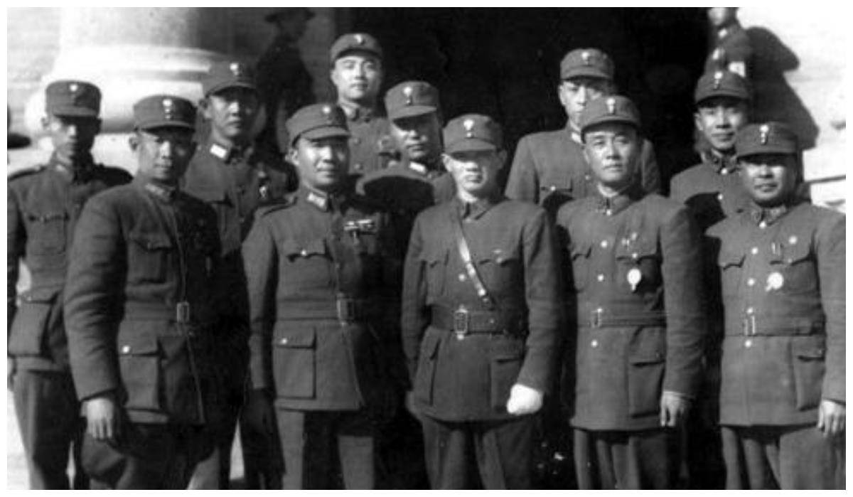 1948年王耀武被捕,家中除2辆拖拉机无余财,陈毅好奇为何藏拖拉机