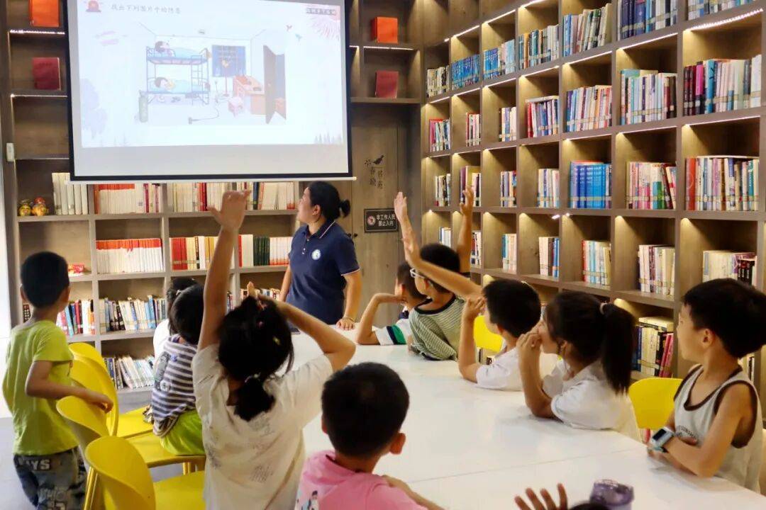 趣味实践+科学实验!义乌:“烈火小英雄”消防安全探险活动进社区