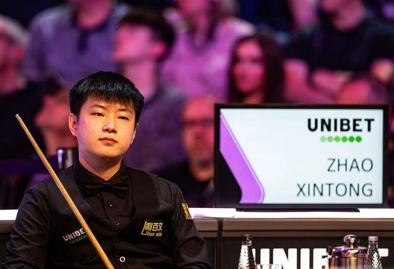 斯诺克｜惊险刺激险爆冷 赵心童绝杀业余球员休吉尔