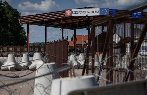 两周后，波兰给中国打开通道了