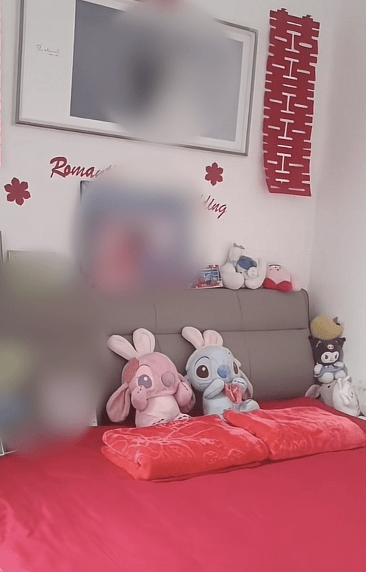 监控曝光!山西一男子因前女友拒复合持刀闯入家中,女子哥哥在家门口遇害,案件近日将开庭