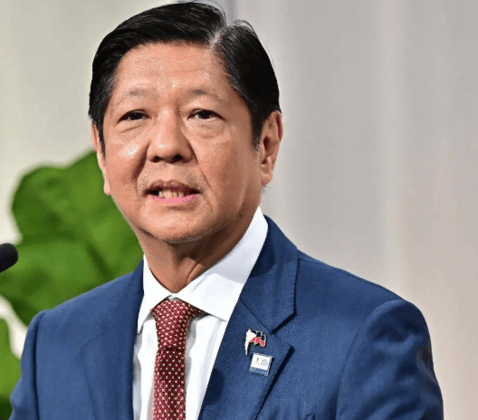 马科斯根本无法控制,菲民众冲上街头向政府示威,中使馆发出预警,黄溪连大使道别