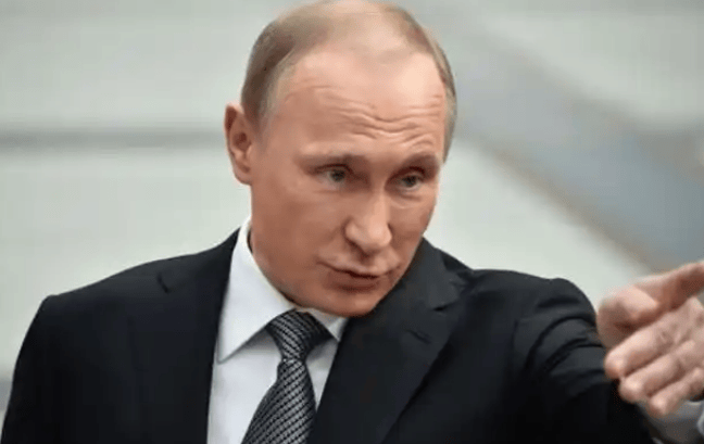 70万俄军压境，全都立下了生死状！普京亲口下令，要让所有人都无后顾之忧