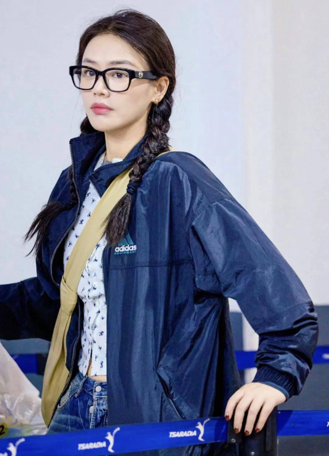 马思纯《花少7》穿搭好圈粉,简直是入秋穿衣模板!