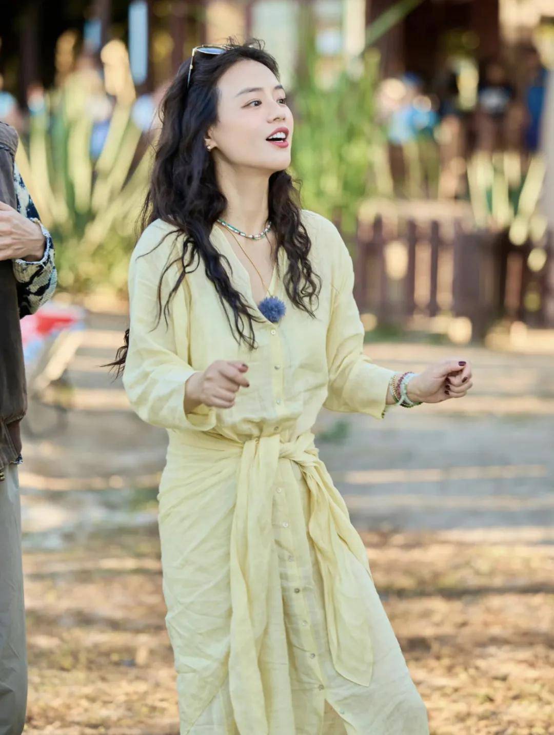 马思纯《花少7》穿搭好圈粉,简直是入秋穿衣模板!