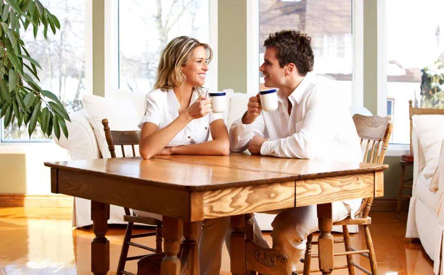 服用优甲乐时可以喝咖啡、酒和茶吗？