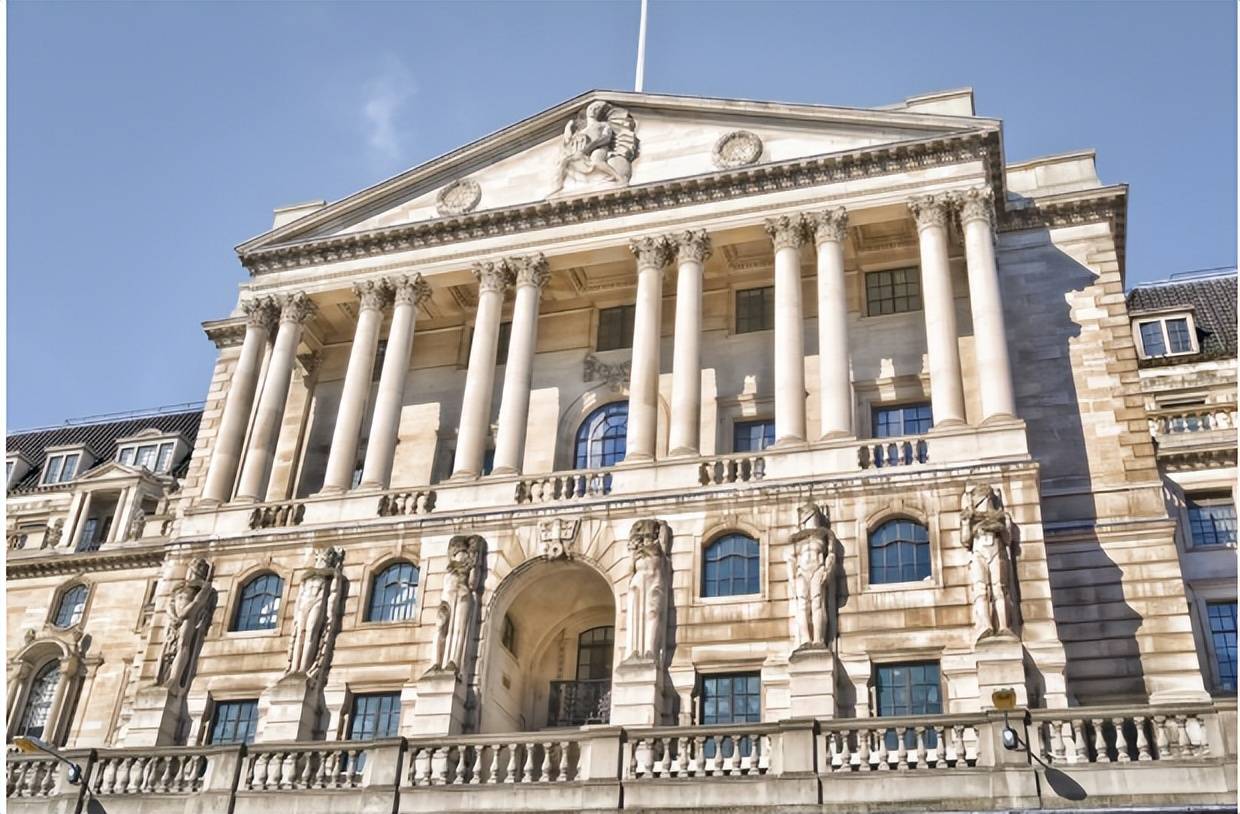 国家没钱的时候可以印其他国家货币吗?43年德国没钱时曾偷印英镑