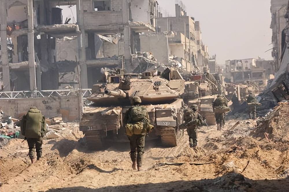 人道物资沦为战争货币!联合国报告撕开残酷真相:每车援助仅12%抵达平民手中