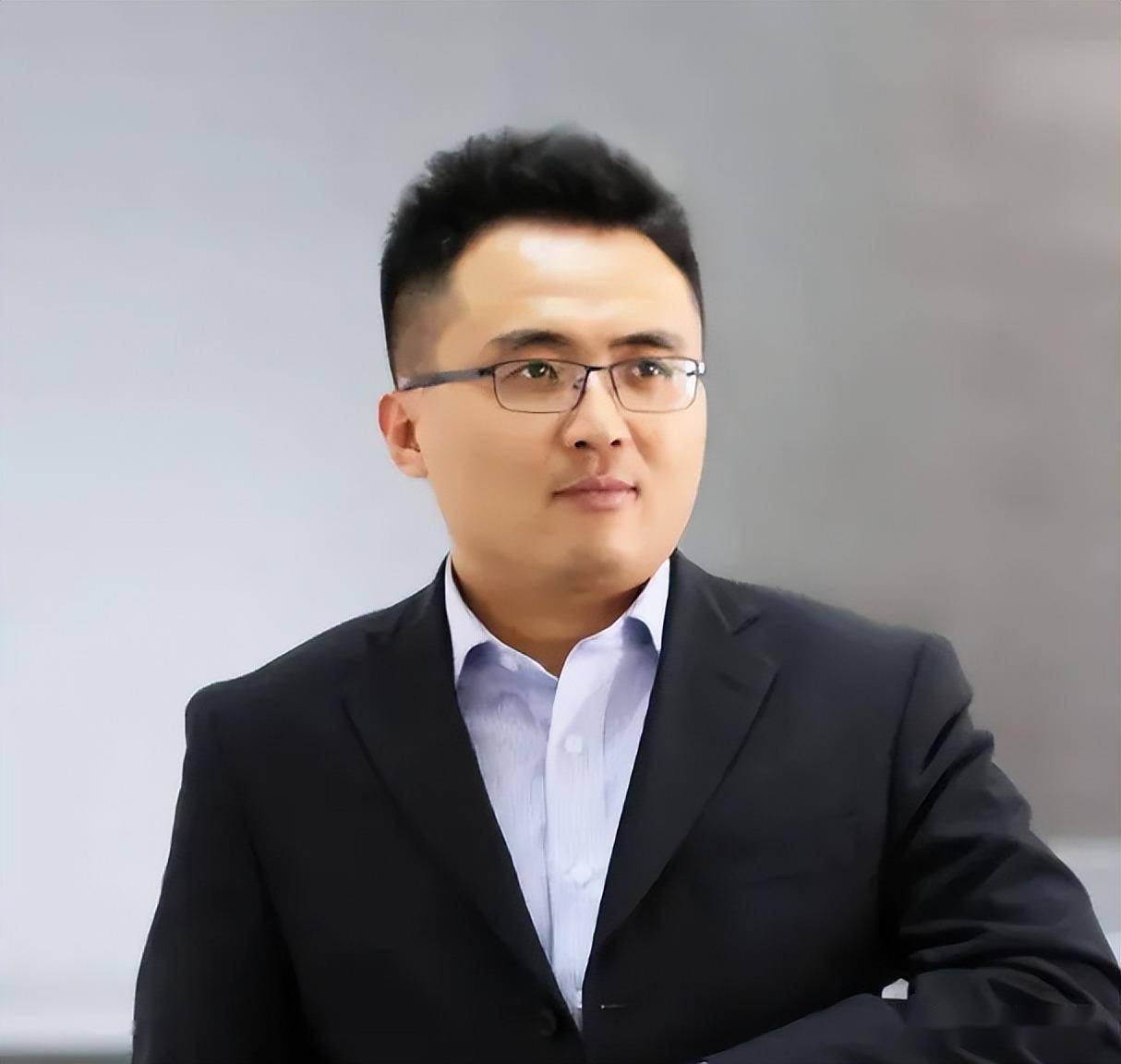 黄金逼近3600美元，还能买吗？